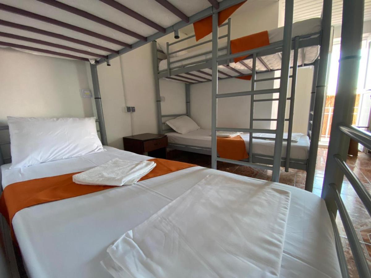 Casa Barbie Costinesti Hostel Екстериор снимка
