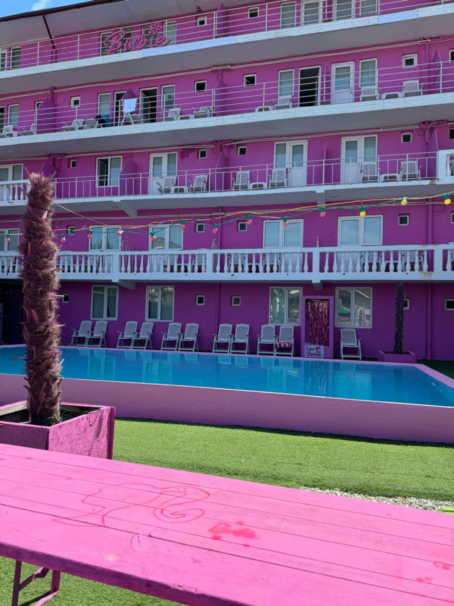 Casa Barbie Costinesti Hostel Екстериор снимка