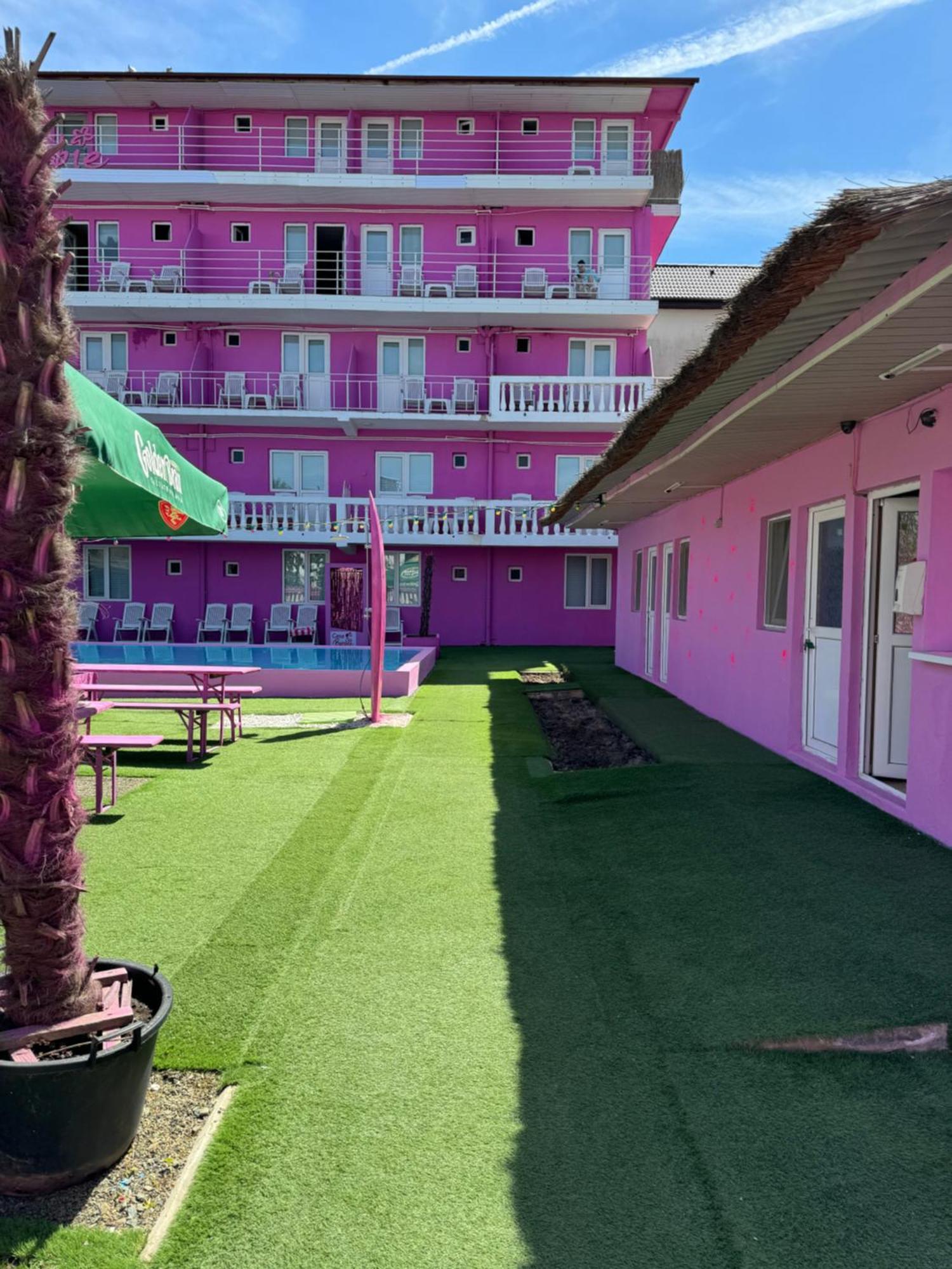 Casa Barbie Costinesti Hostel Екстериор снимка