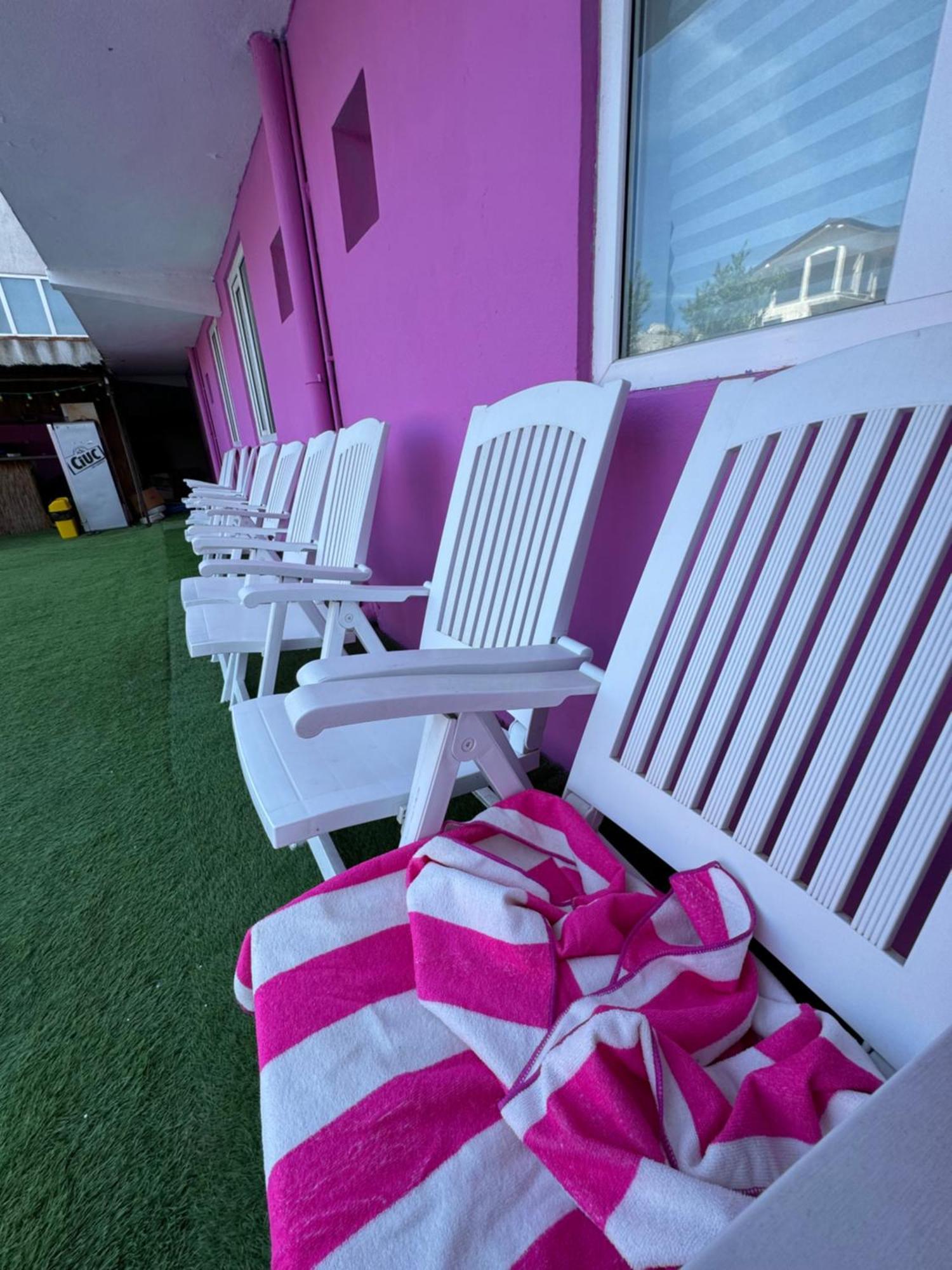 Casa Barbie Costinesti Hostel Екстериор снимка