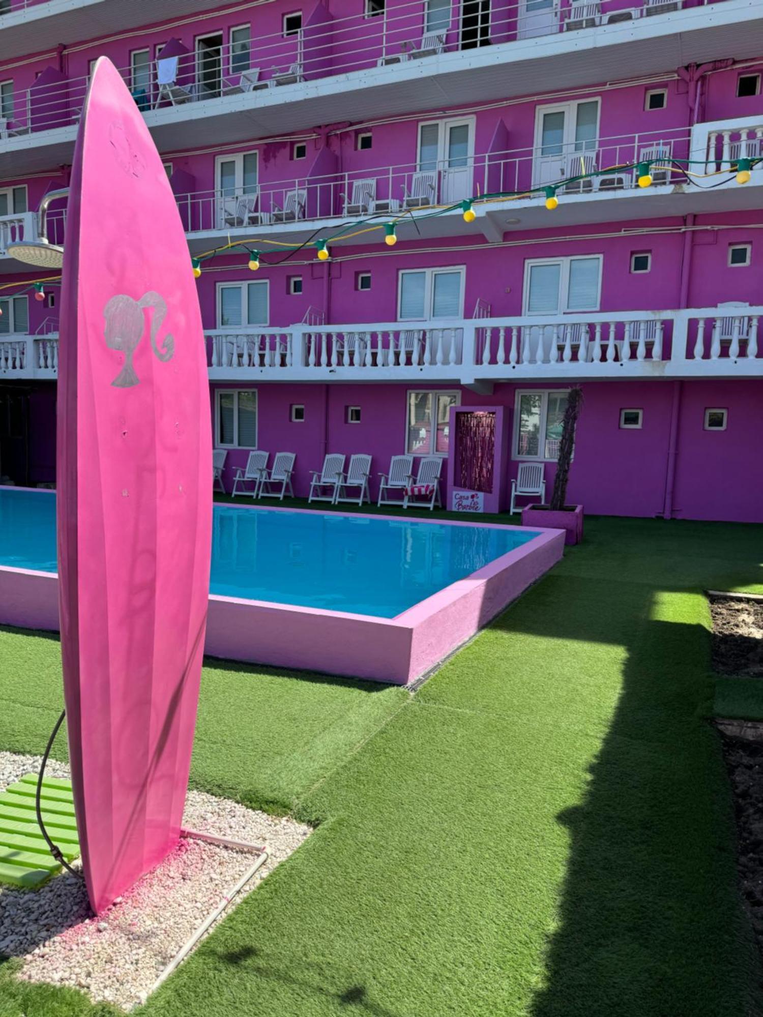 Casa Barbie Costinesti Hostel Екстериор снимка