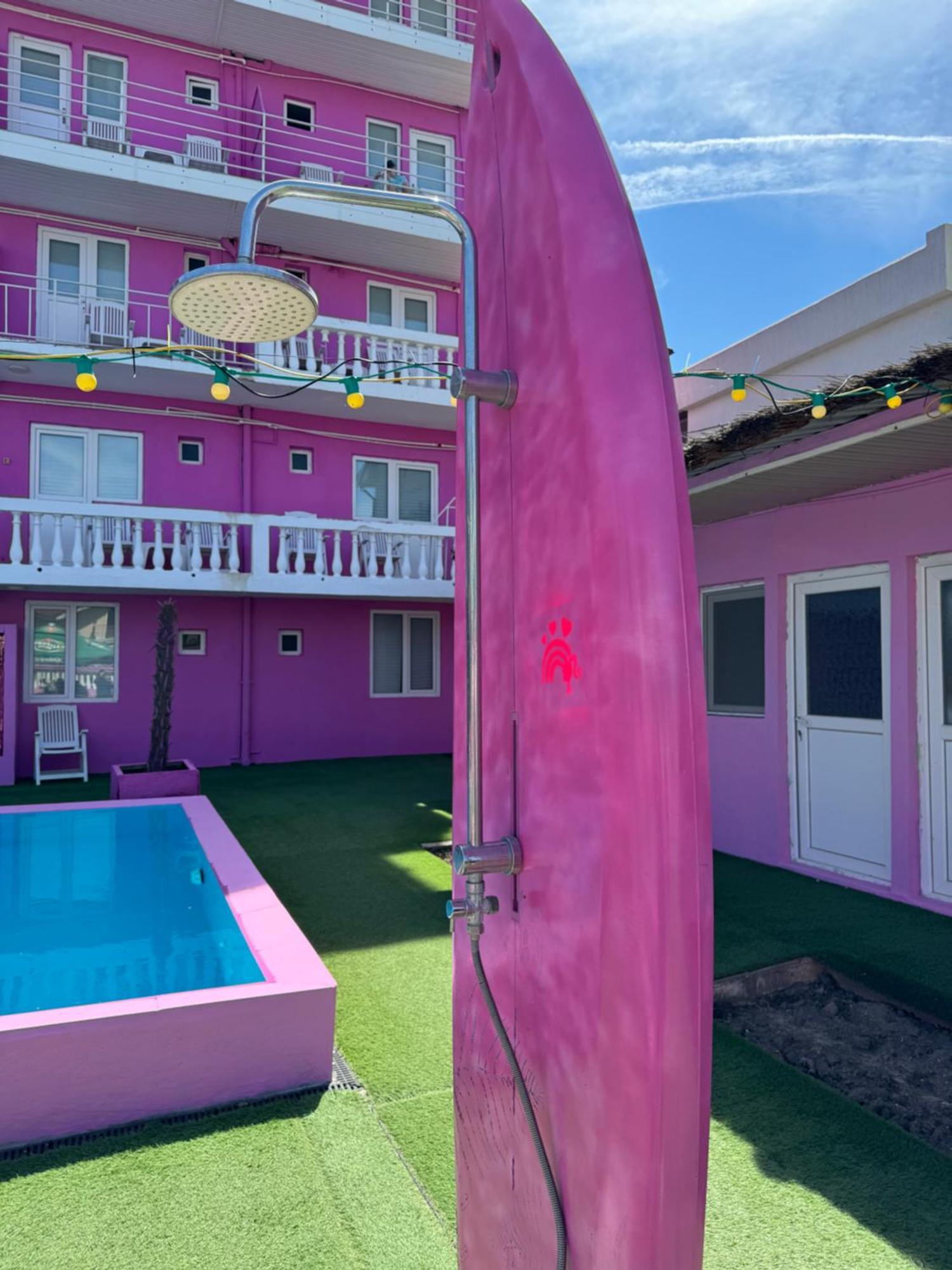 Casa Barbie Costinesti Hostel Екстериор снимка