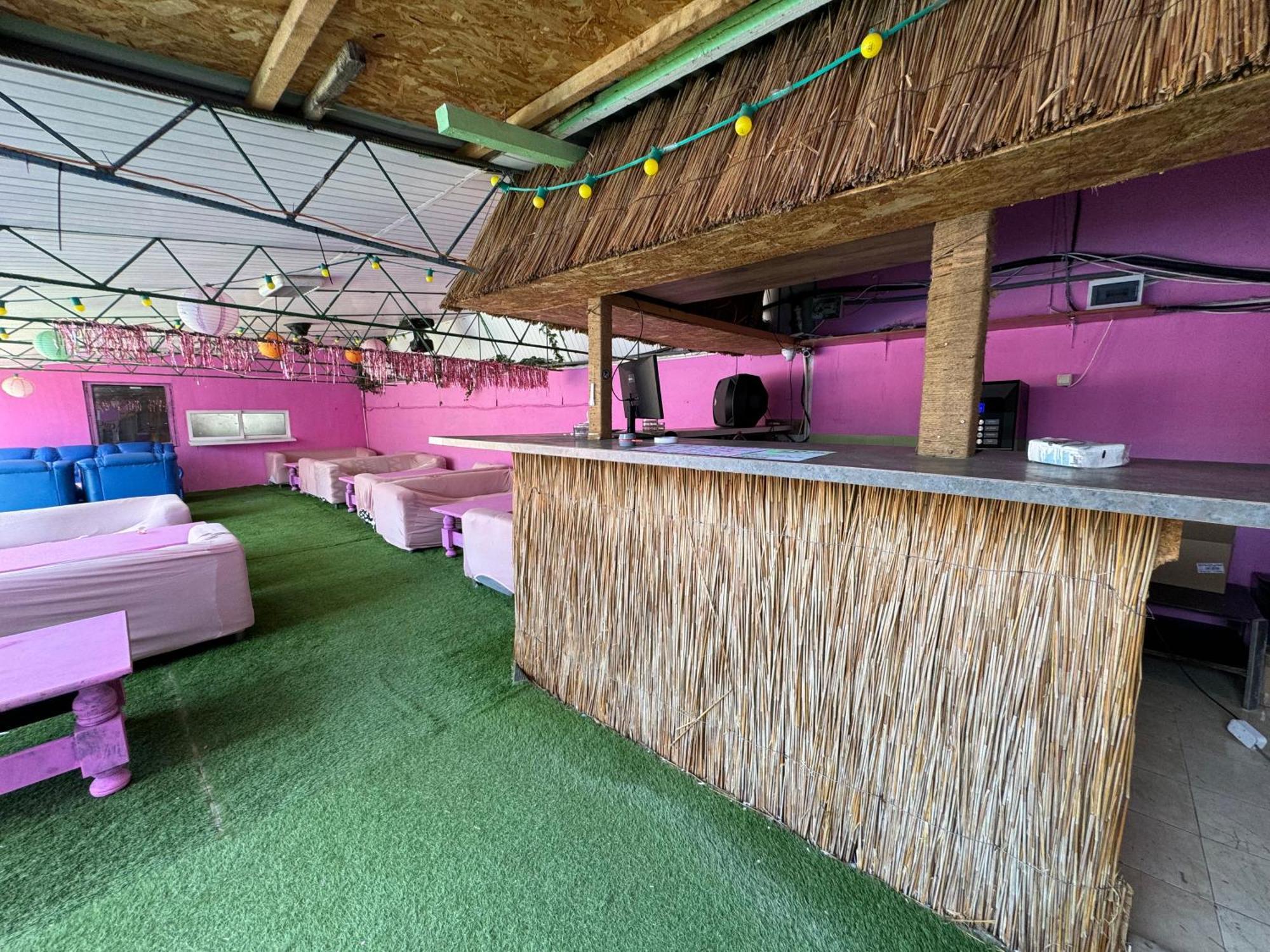 Casa Barbie Costinesti Hostel Екстериор снимка