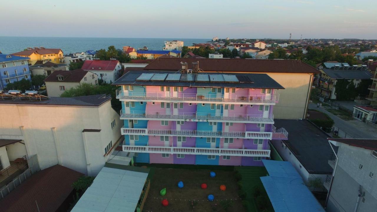 Casa Barbie Costinesti Hostel Екстериор снимка